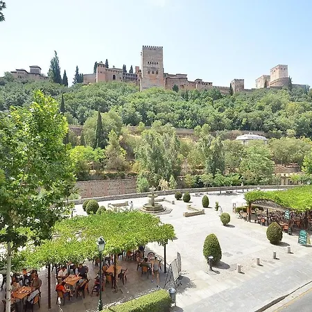 The Nasrid Palace From Your Bed ! Apartment Granada