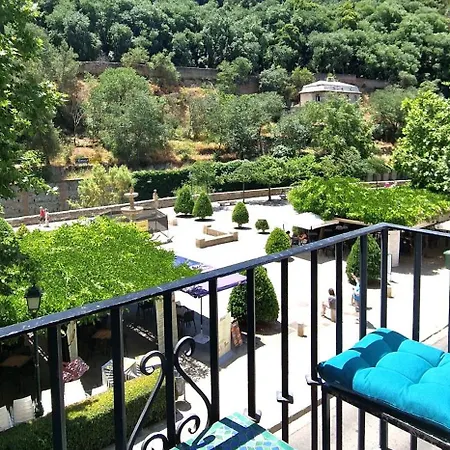 The Nasrid Palace From Your Bed ! Apartment Granada