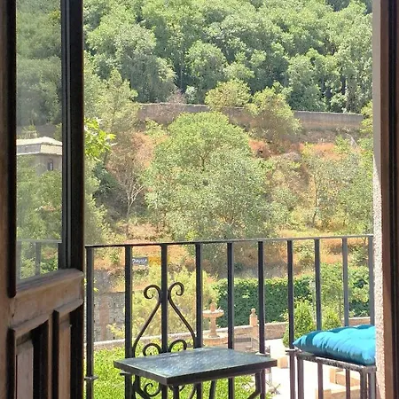 The Nasrid Palace From Your Bed ! Granada