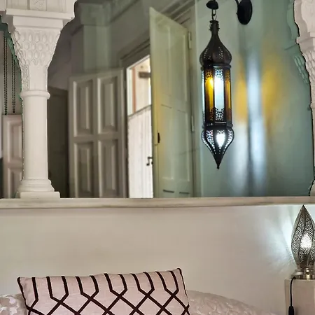 The Nasrid Palace From Your Bed !