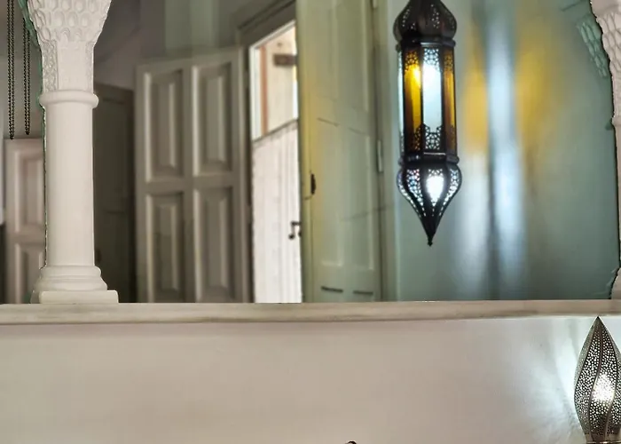 The Nasrid Palace From Your Bed !